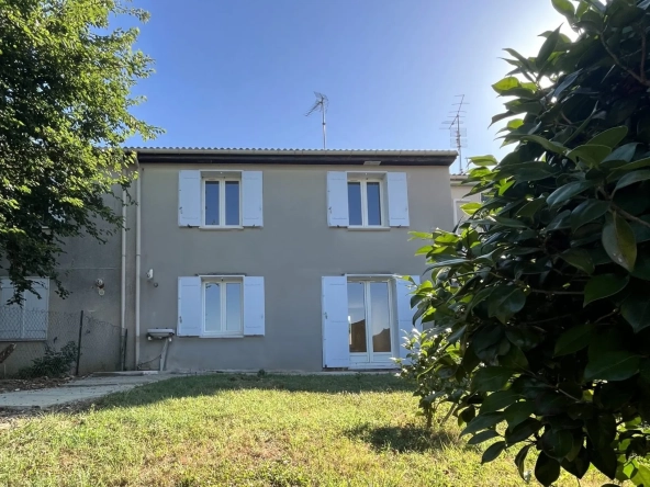 Maison 3 chambres à vendre avec jardin et garage à Le Passage