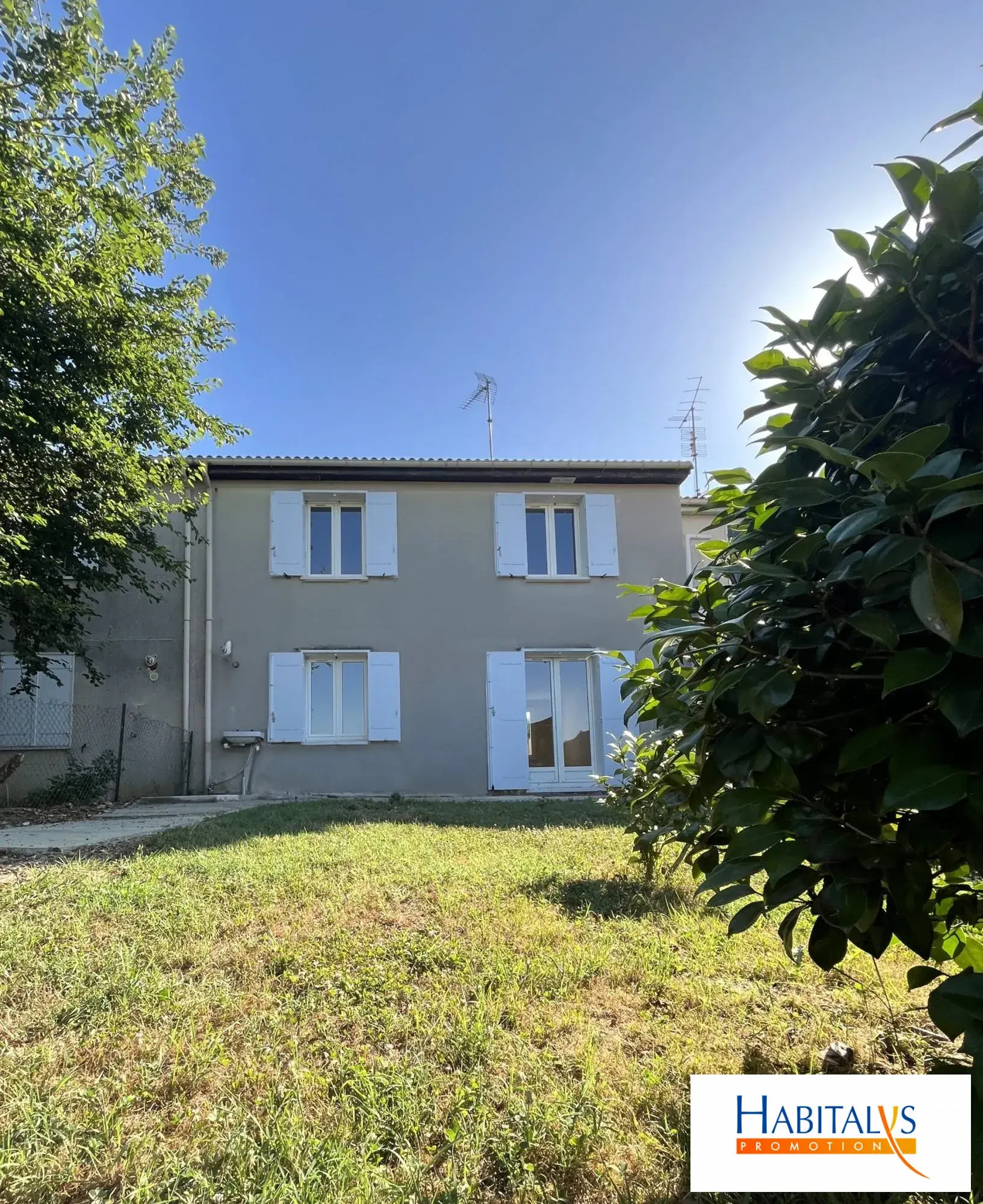 Maison 3 chambres à vendre avec jardin et garage à Le Passage 