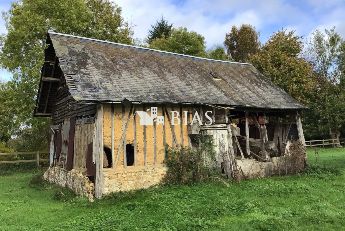 Ancien pressoir normand à réhabiliter à Pont-Audemer en campagne calme 