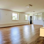 Local d'activité à vendre à Méry de 74,31 m² avec parking privé