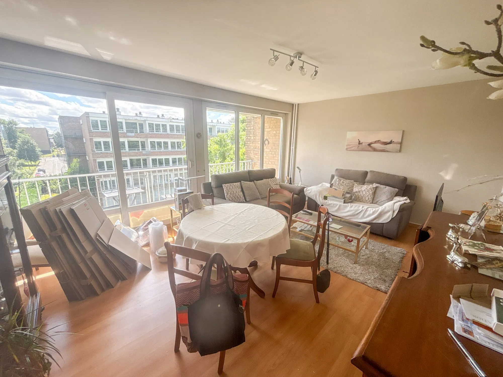Achat appartement 3 chambres à Lys Lez Lannoy avec balcon et cave 