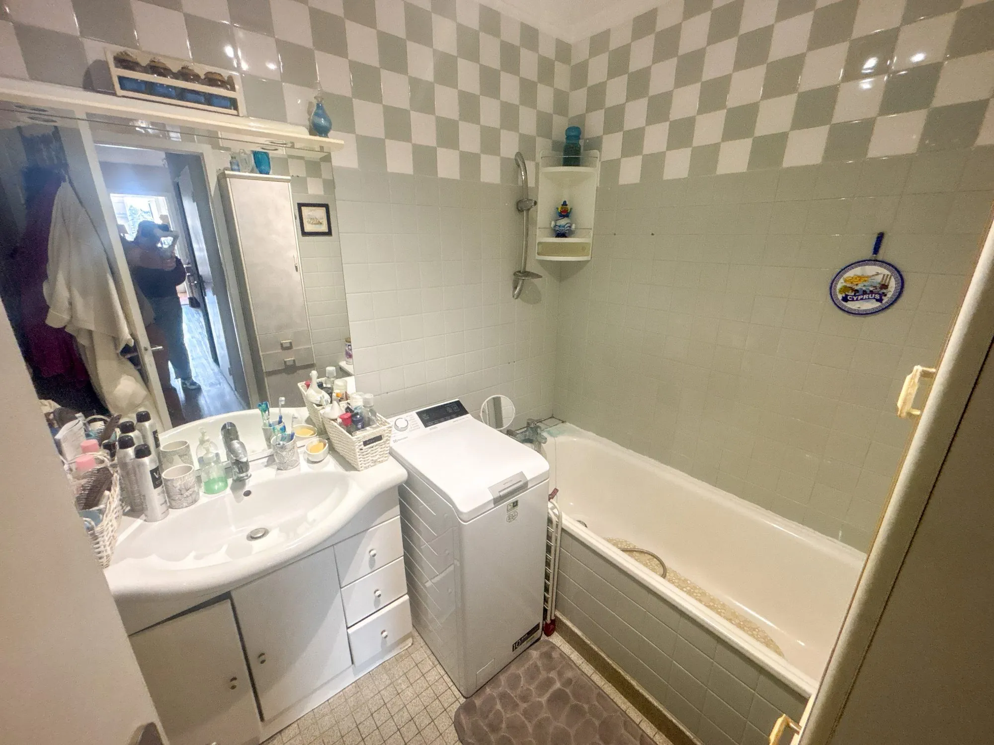 Achat appartement 3 chambres à Lys Lez Lannoy avec balcon et cave 