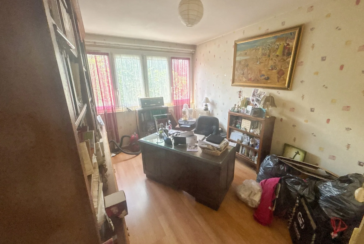 Achat appartement 3 chambres à Lys Lez Lannoy avec balcon et cave 