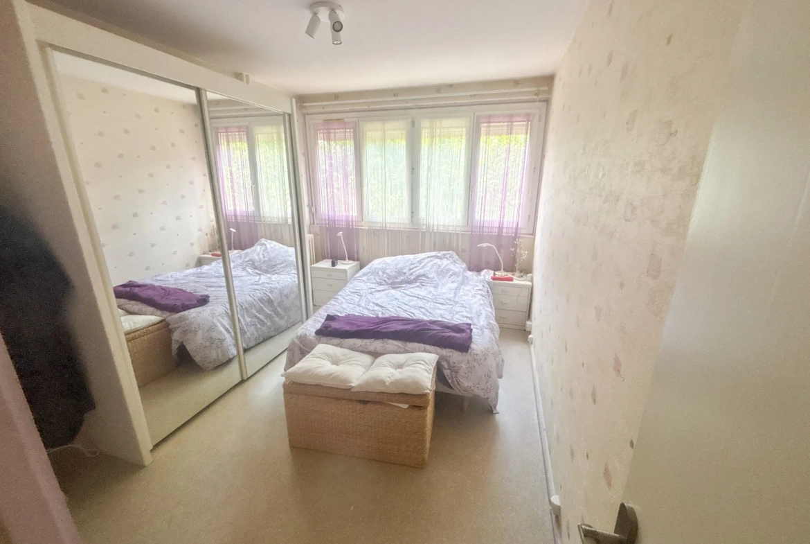 Achat appartement 3 chambres à Lys Lez Lannoy avec balcon et cave 