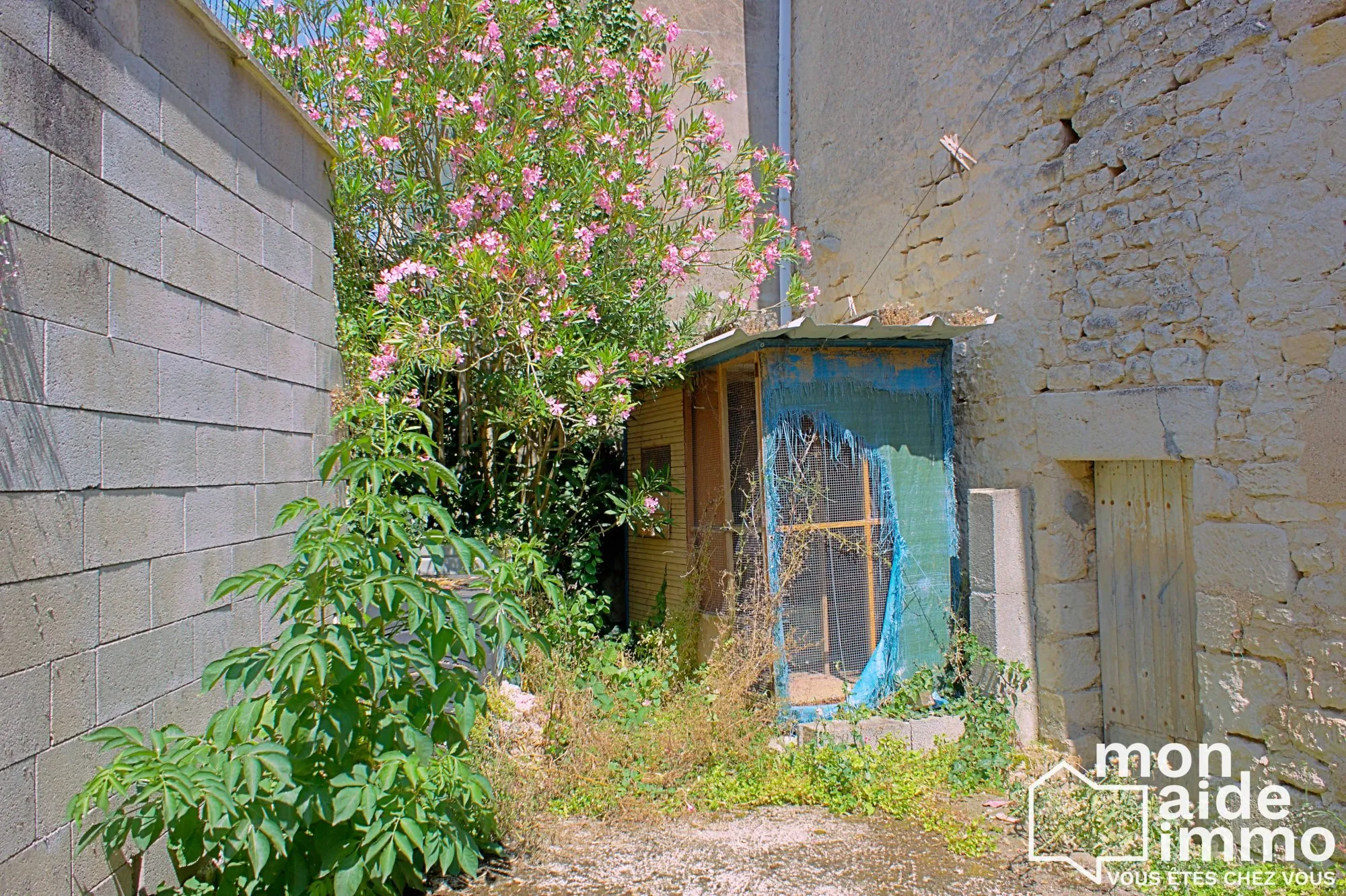 Maison à rénover de 52 m² à Benet - Idéal investisseurs ou primo-accédants 