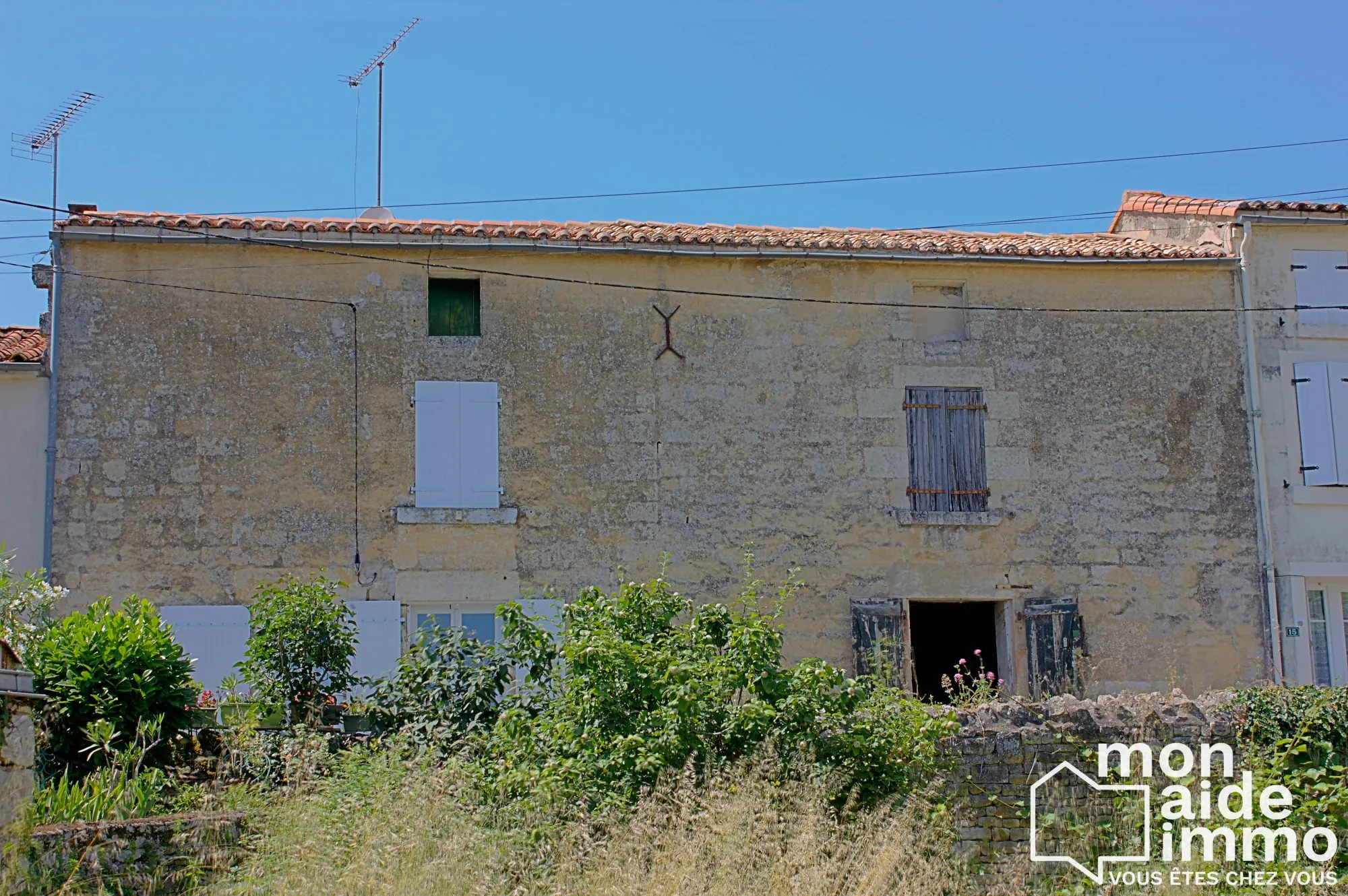 Maison à rénover de 52 m² à Benet - Idéal investisseurs ou primo-accédants 