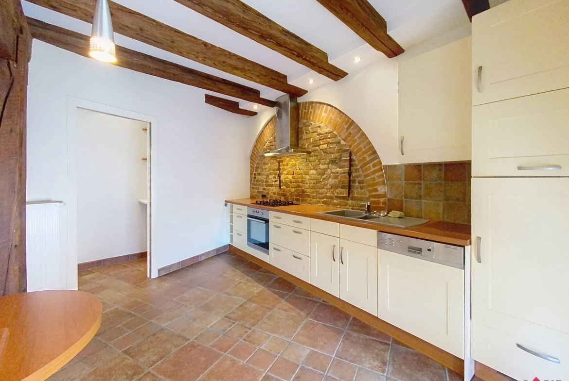 Appartement duplex rénové de 76 m² à Bouxwiller, idéal premier achat ou investissement 