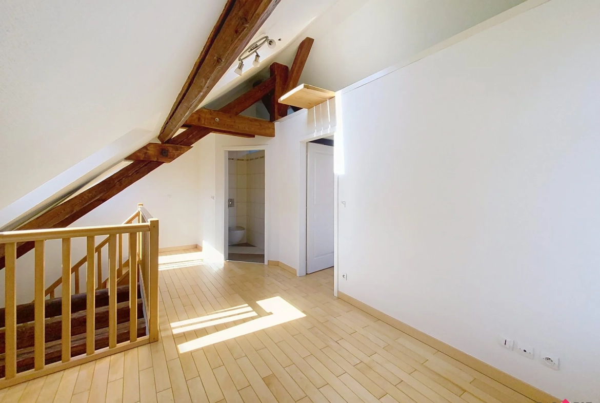 Appartement duplex rénové de 76 m² à Bouxwiller, idéal premier achat ou investissement 