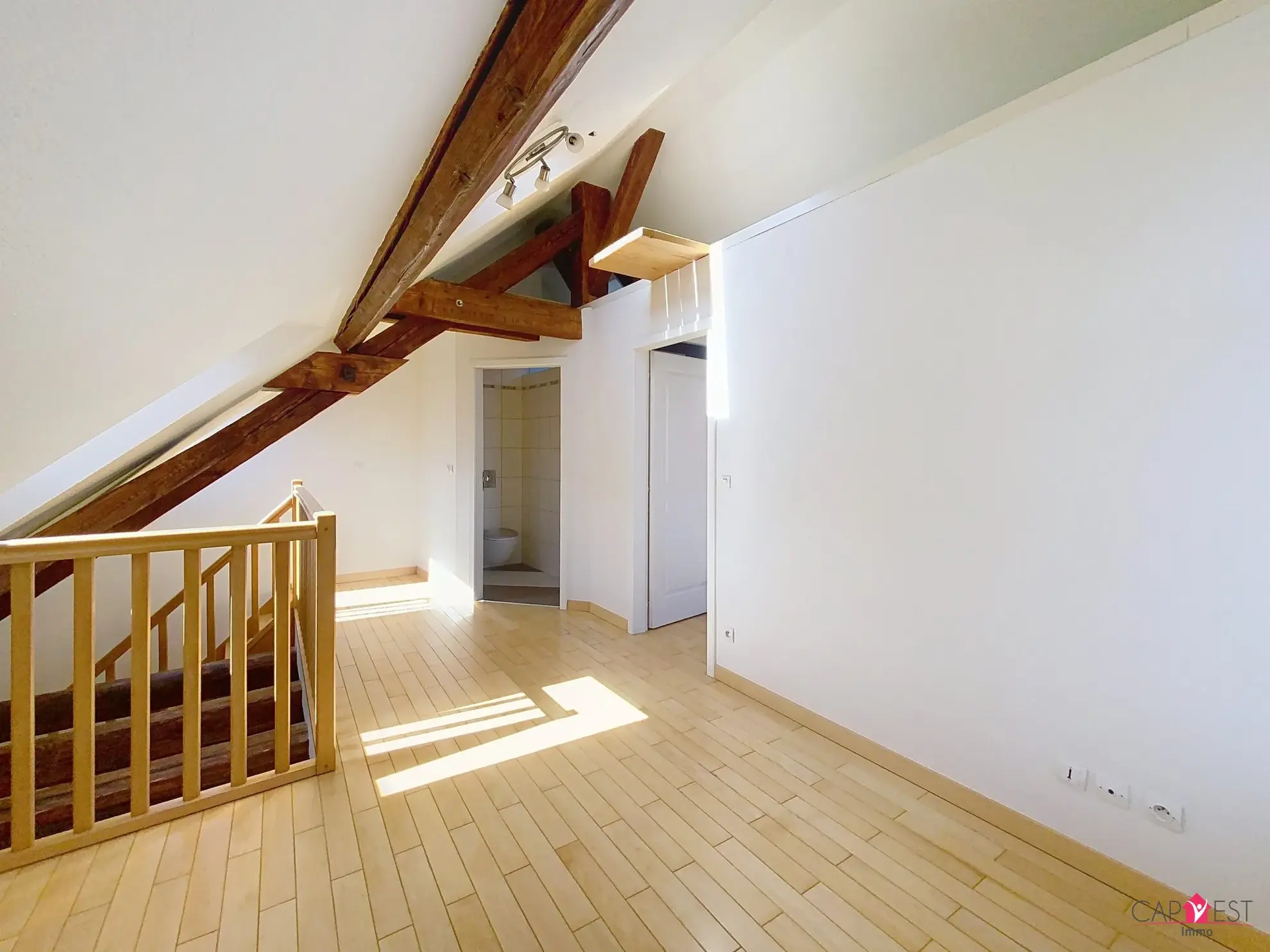 Appartement duplex rénové de 76 m² à Bouxwiller, idéal premier achat ou investissement 