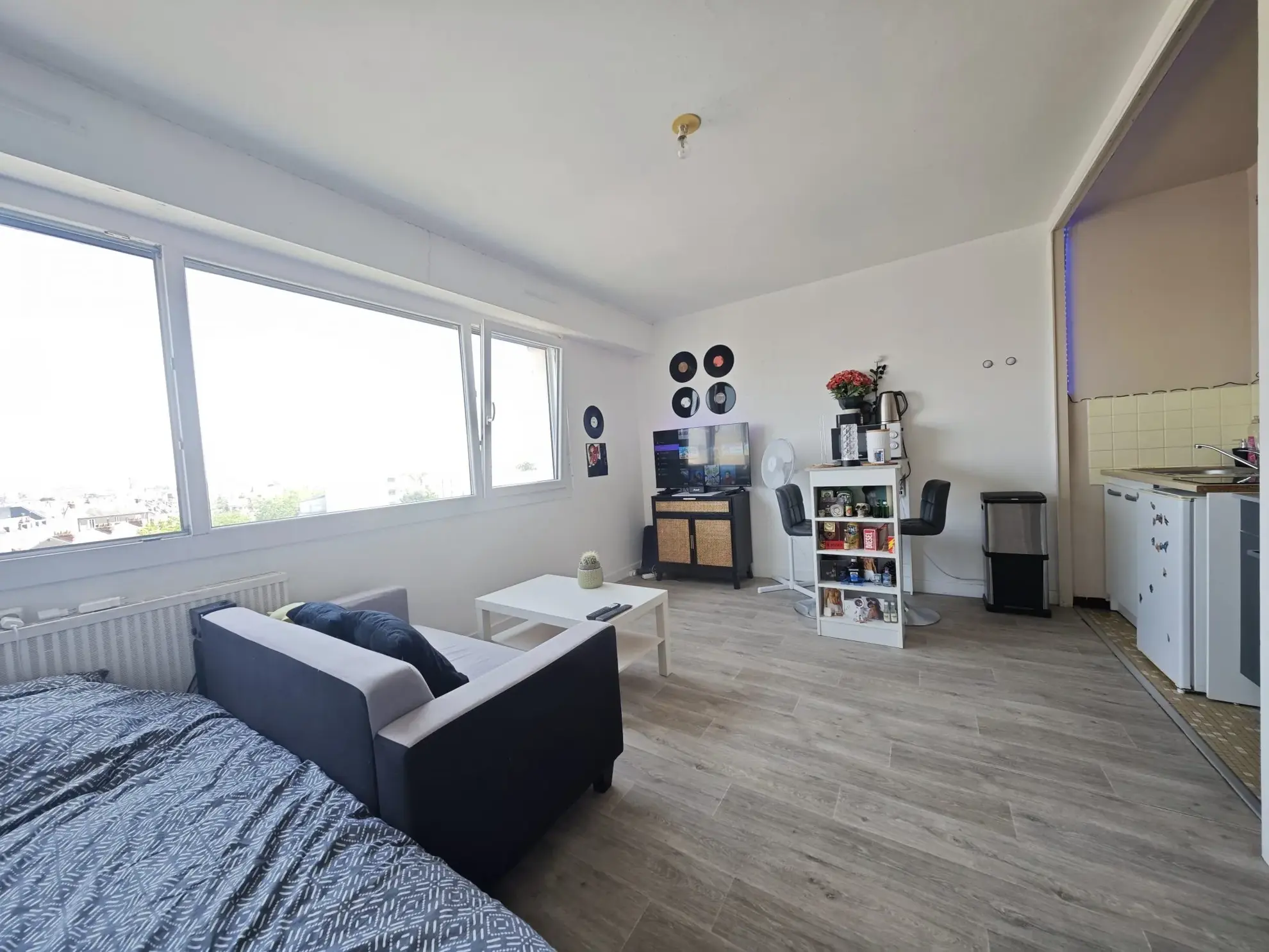 Studio à vendre dans le quartier Giraudeau-Rabelais à Tours, proche commodités 