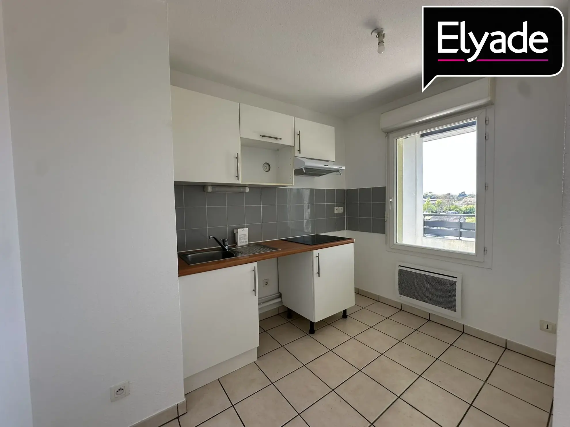 A vendre appartement T3 lumineux avec balcon et parking à Léguvin 