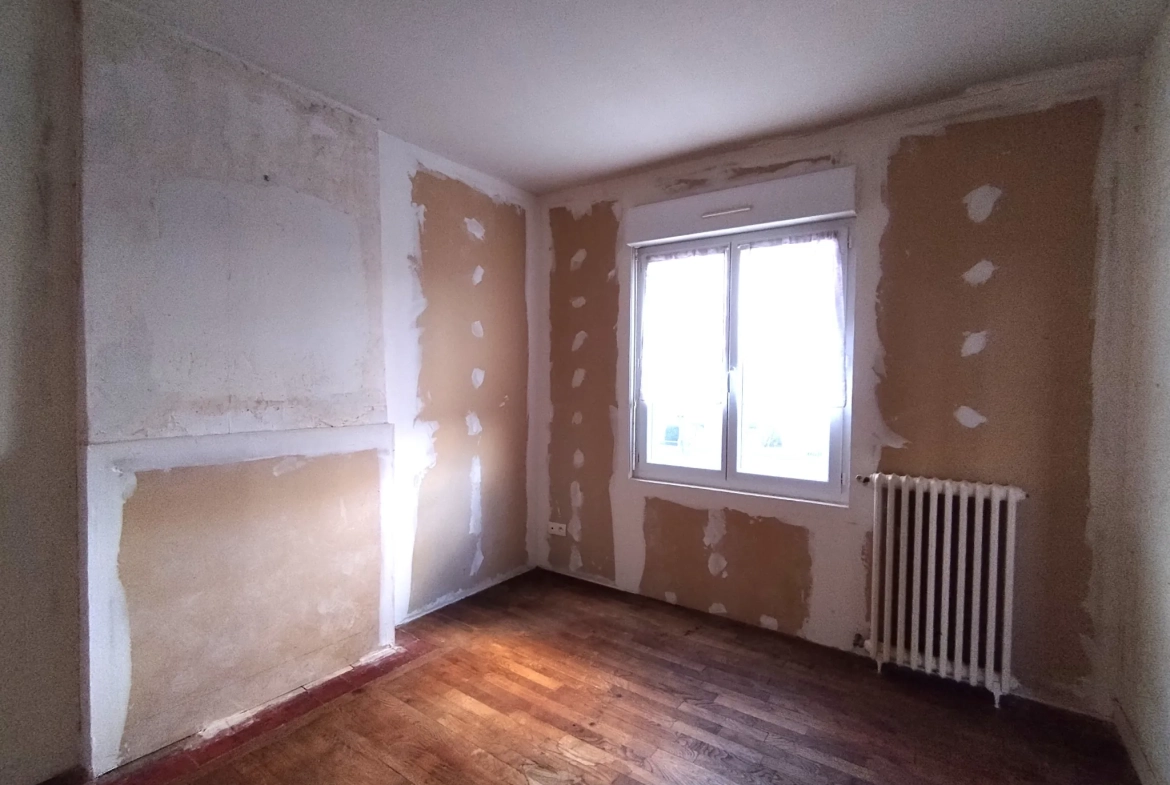 Maison 3 pièces de 55 m² à Lécousse, environnement calme, potentiel d’extension 
