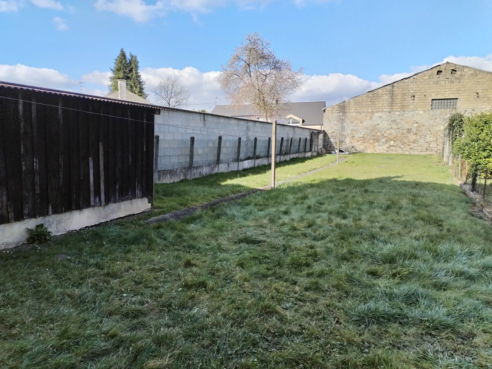 Maison 3 pièces de 55 m² à Lécousse, environnement calme, potentiel d’extension 
