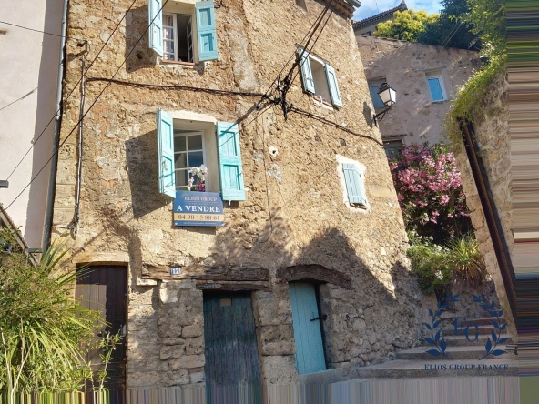 Maison en pierre à vendre à Barjols, 62 m², jardin et vue dégagée