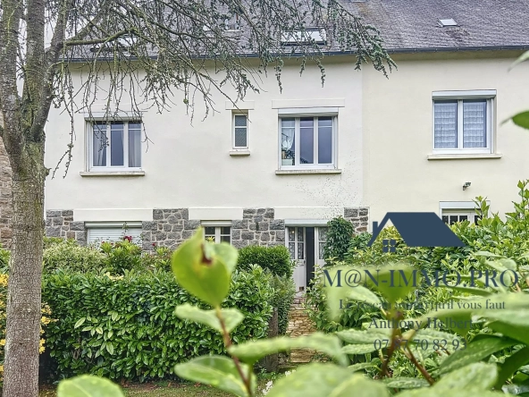 Maison mitoyenne à Saint-Brieuc - Quartier Saint Michel, rénovable, idéalement située