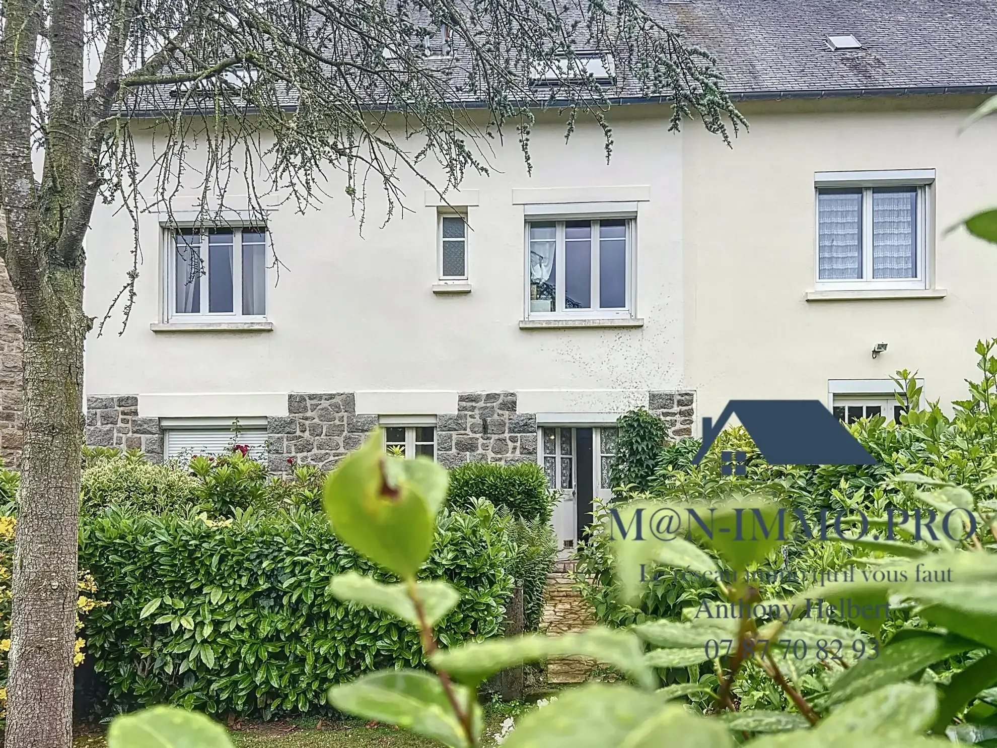 Maison mitoyenne à Saint-Brieuc - Quartier Saint Michel, rénovable, idéalement située 