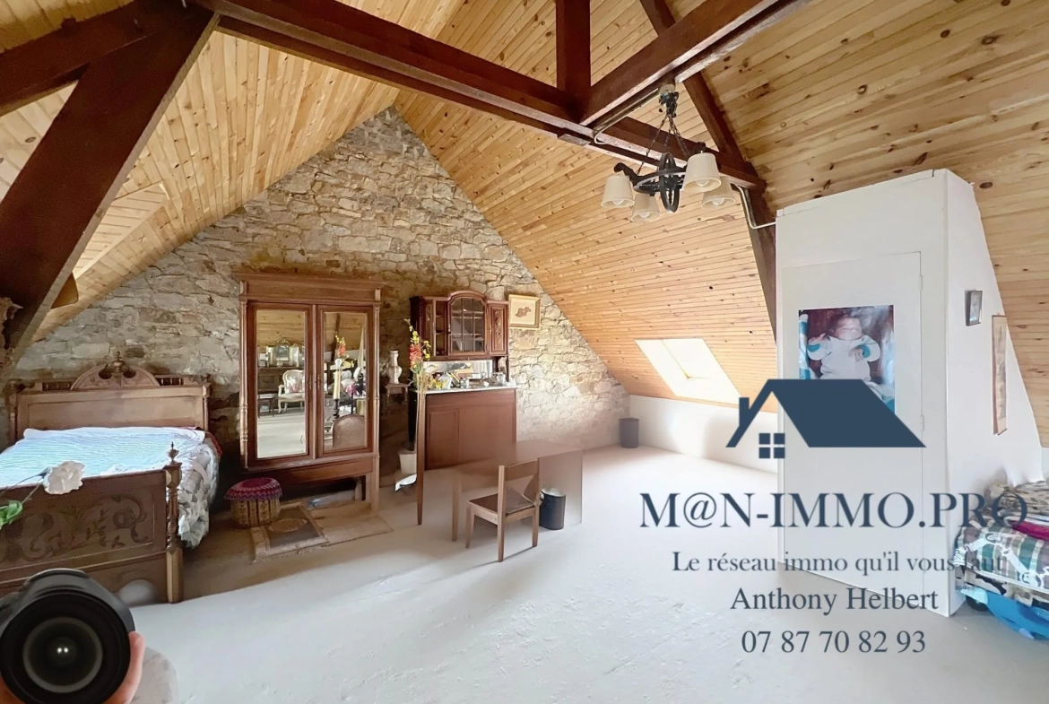 Maison mitoyenne à Saint-Brieuc - Quartier Saint Michel, rénovable, idéalement située 