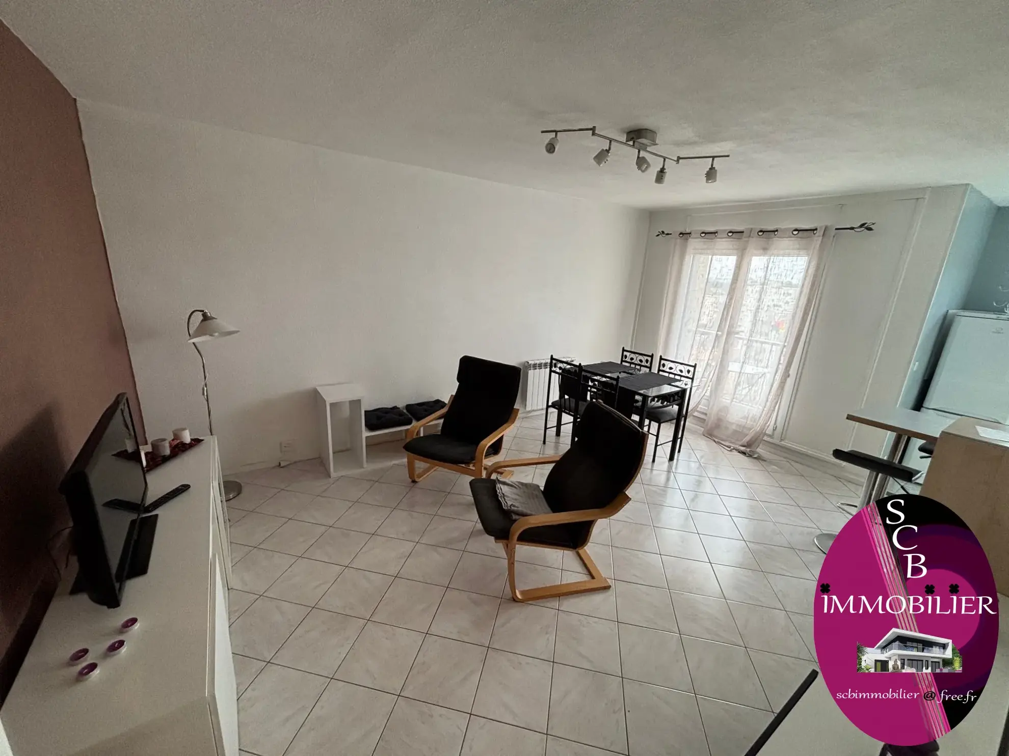 Charmant appartement T2 lumineux avec parking et cave à Saint Augustin 