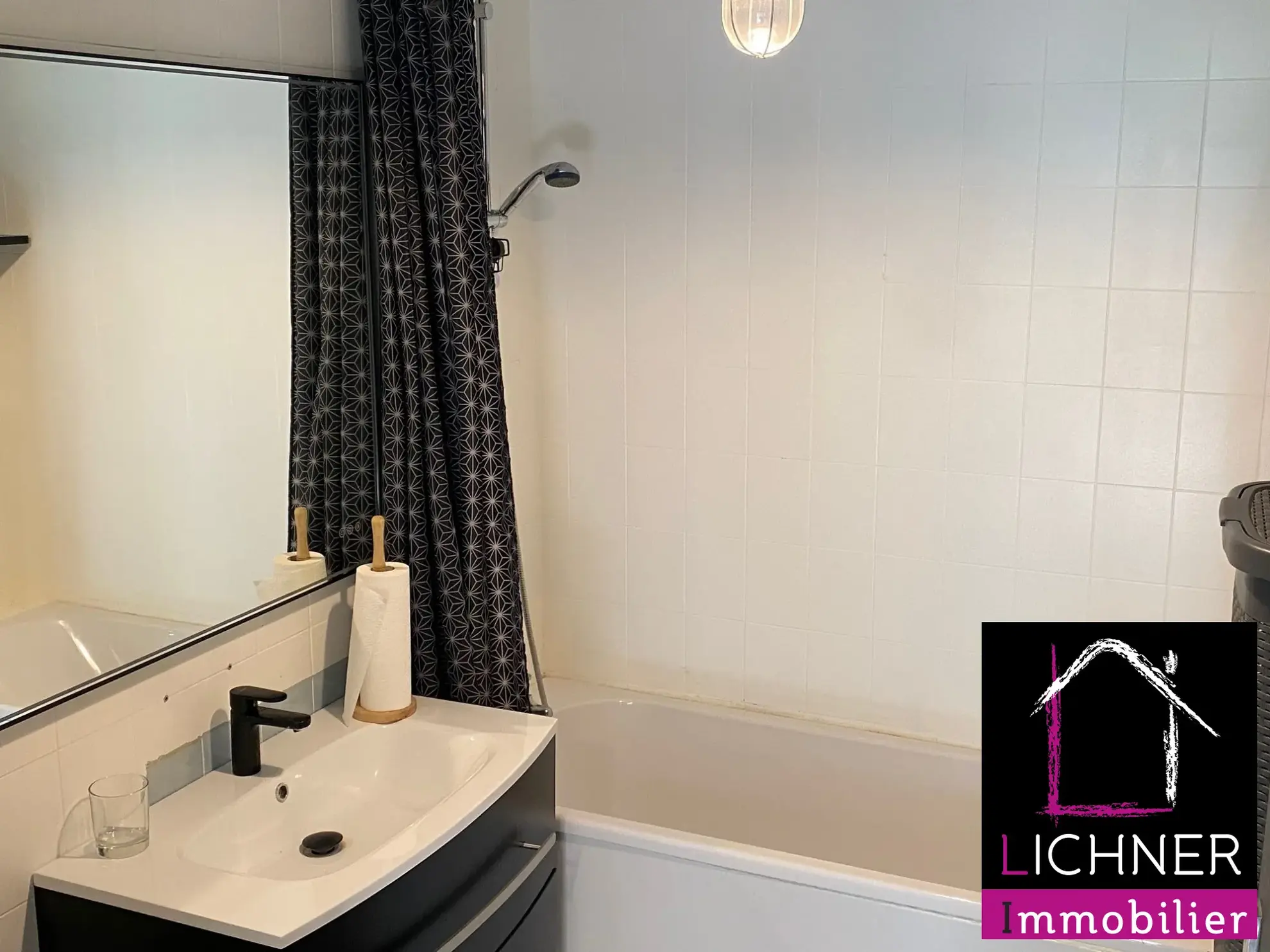 Appartement F2 de 61 m² à Forbach avec parking, cave et balcons 