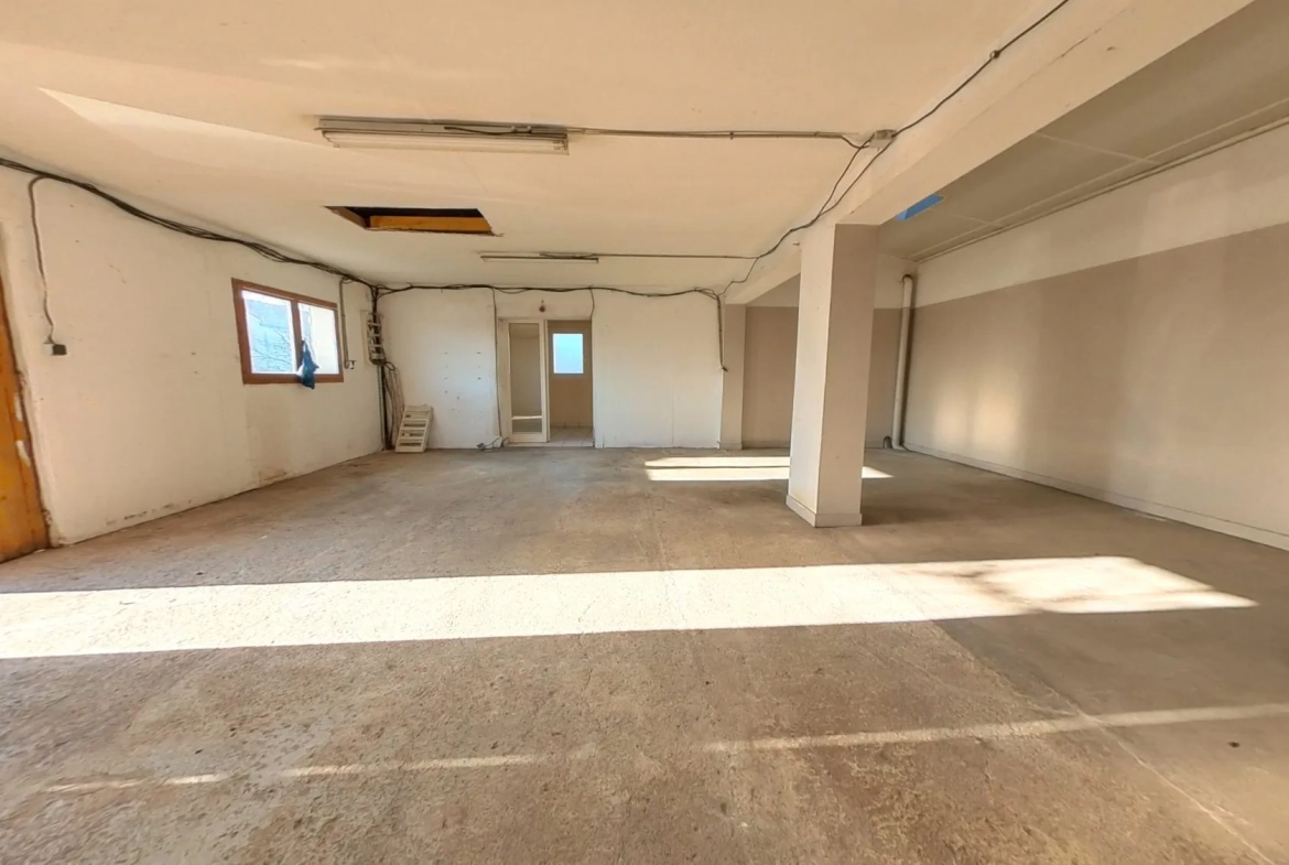 Maison à rénover de 96 m² au Cheix-sur-Morge, projet personnalisé à créer 