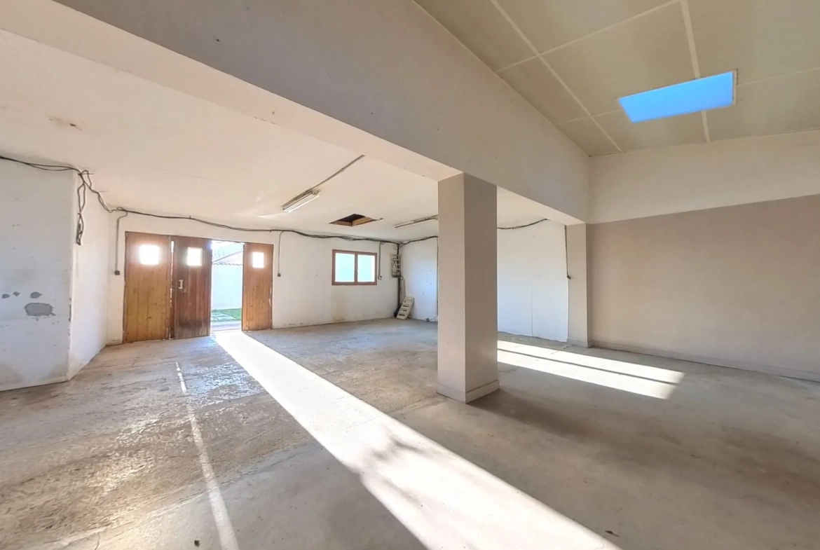 Maison à rénover de 96 m² au Cheix-sur-Morge, projet personnalisé à créer 