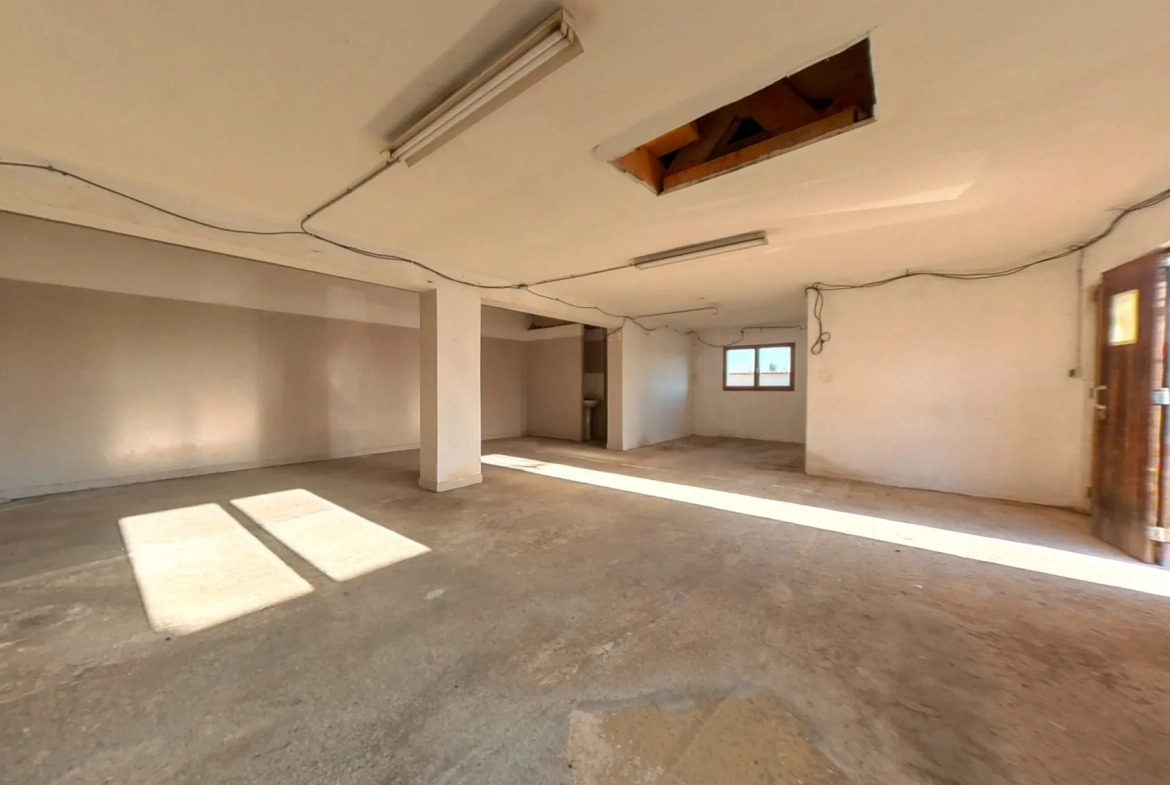 Maison à rénover de 96 m² au Cheix-sur-Morge, projet personnalisé à créer 