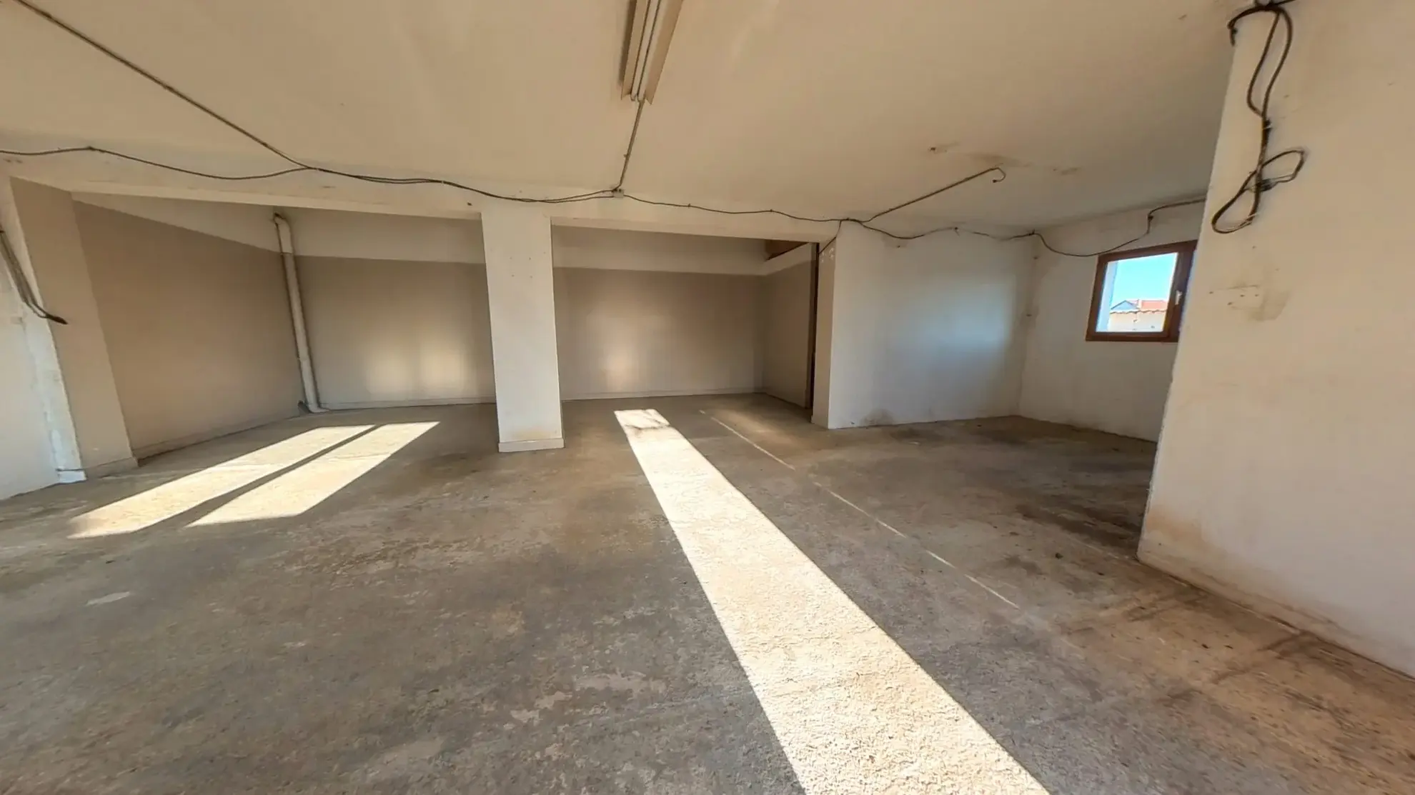 Maison à rénover de 96 m² au Cheix-sur-Morge, projet personnalisé à créer 