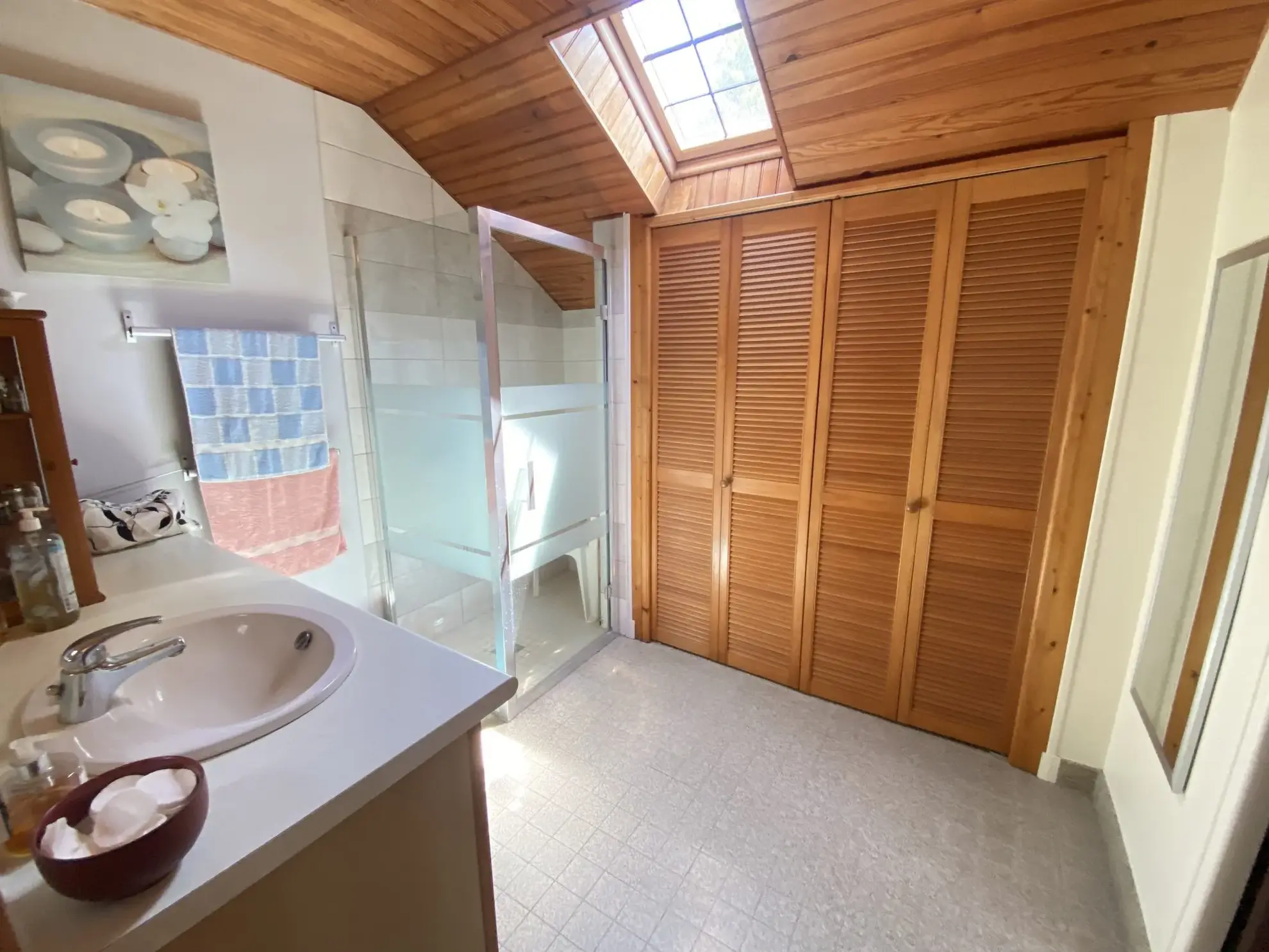 Maison à vendre à Montcresson : Longère en meulière de 138 m² avec terrain arboré 