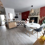 Maison à vendre à Champdeniers-Saint-Denis avec garage et cour