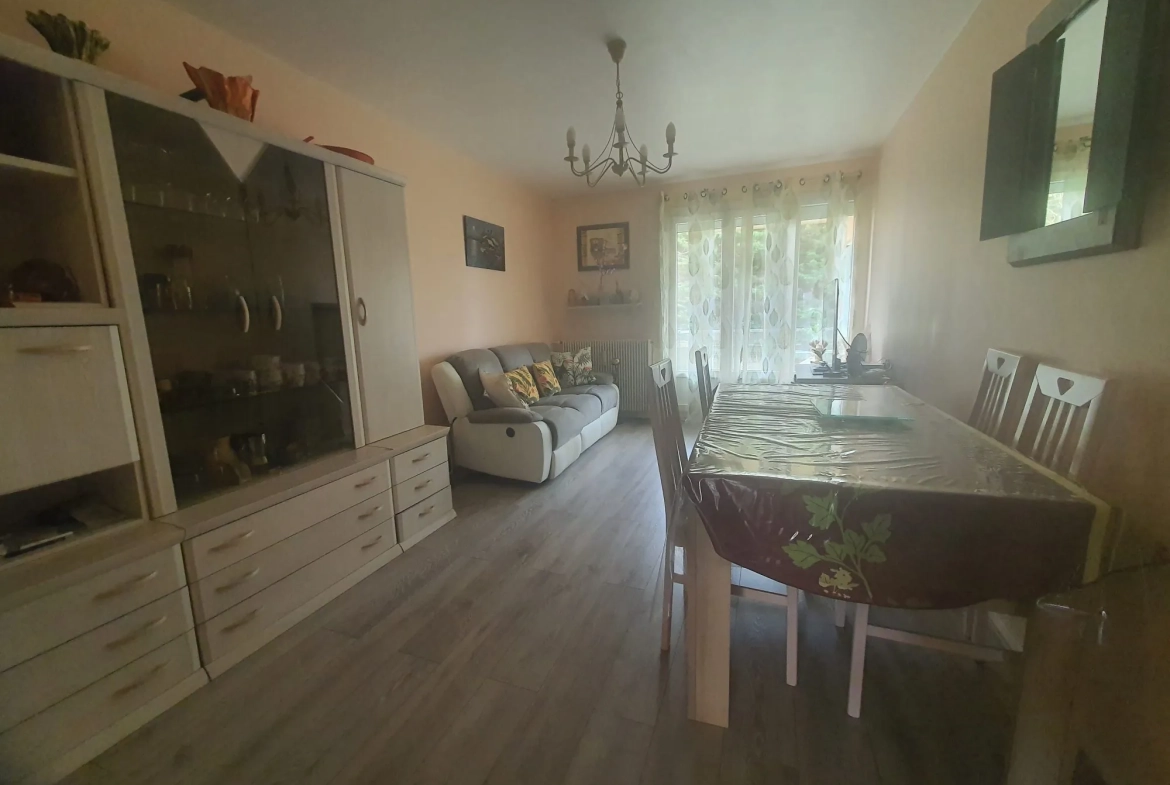 Appartement 3 pièces de 65 m² avec garage à Dijon Bel Air 