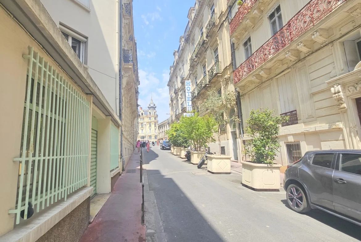 Appartement T3 à Montpellier, 50 m², proche de la Comédie avec cave et ascenseur 