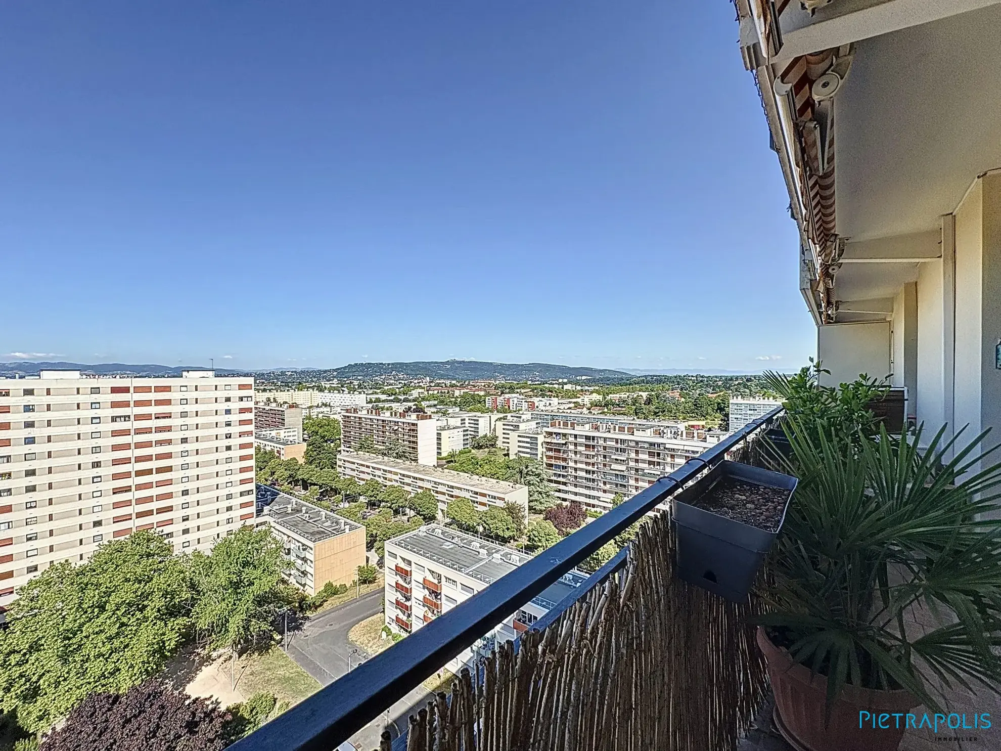 Appartement T4 avec vue panoramique à Rillieux-la-Pape - 70 m² 