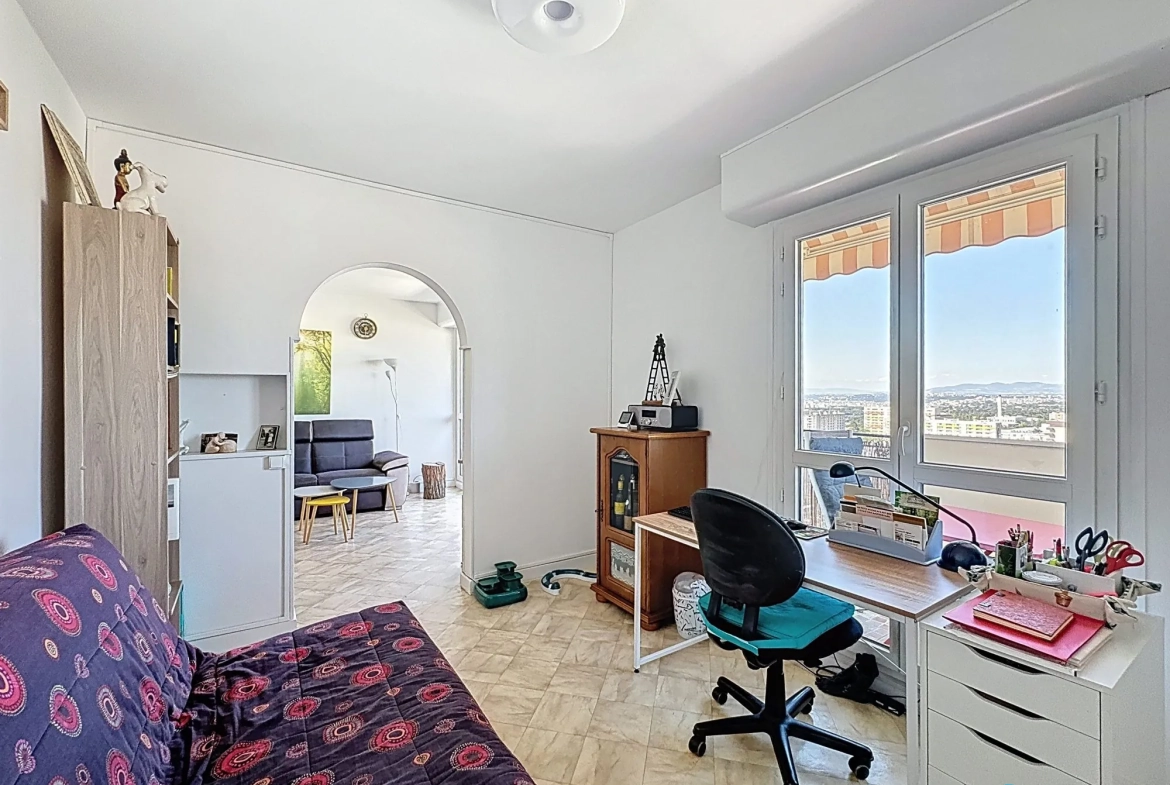 Appartement T4 avec vue panoramique à Rillieux-la-Pape - 70 m² 
