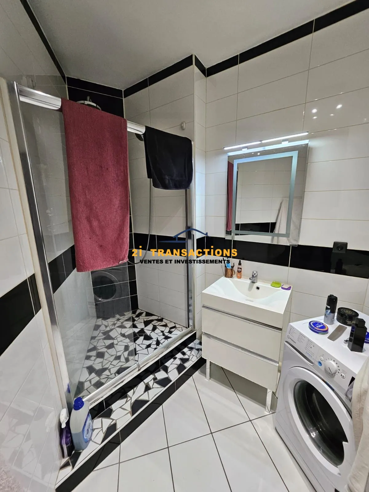Appartement T2 meublé avec balcon à vendre à Saint-Étienne proche Châteaucreux 