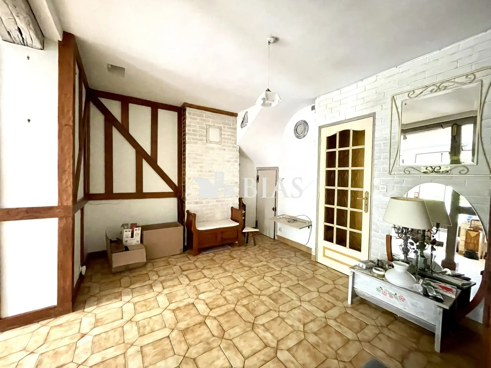 Maison mitoyenne de 65 m² à Le Petit-Quevilly avec terrasse et cave 