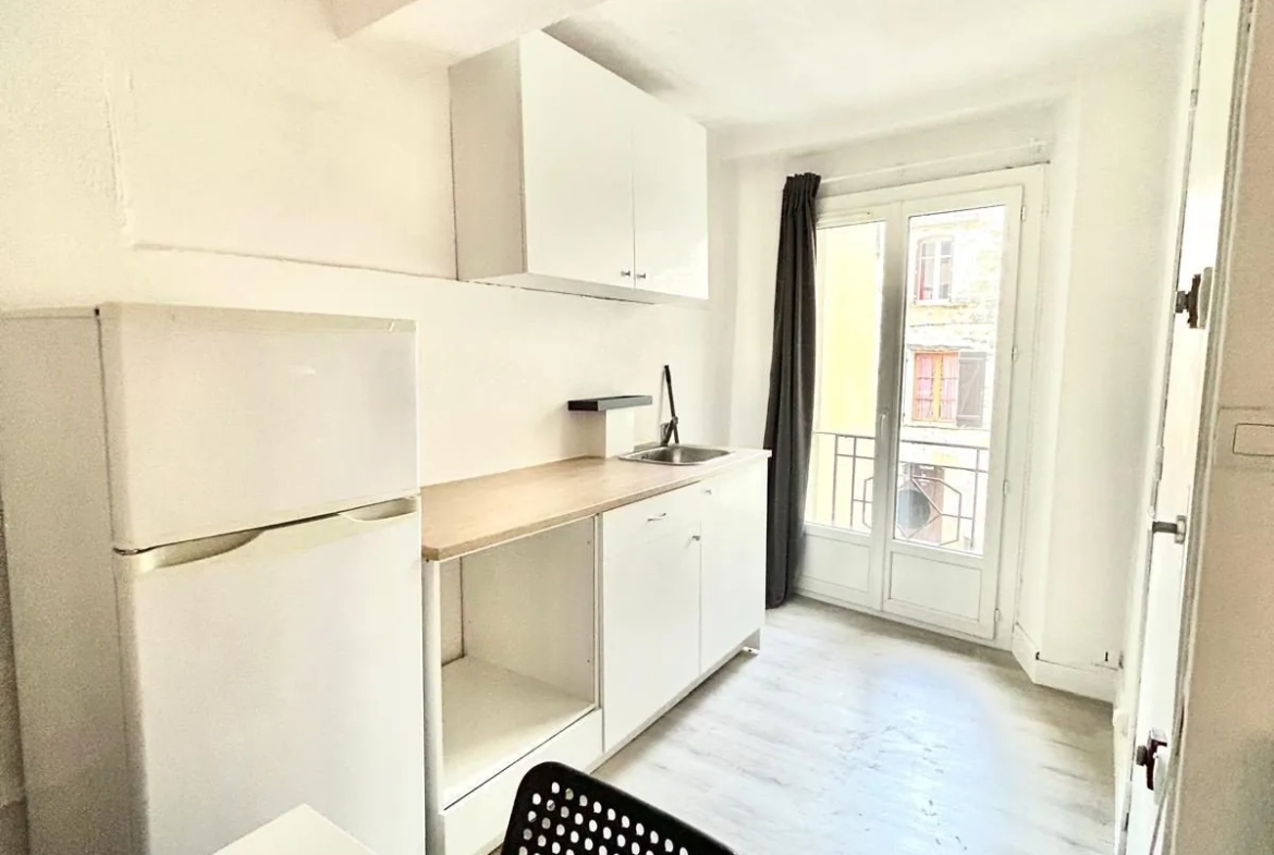 Immeuble de rapport à vendre à Trans-en-Provence, idéal investissement locatif 
