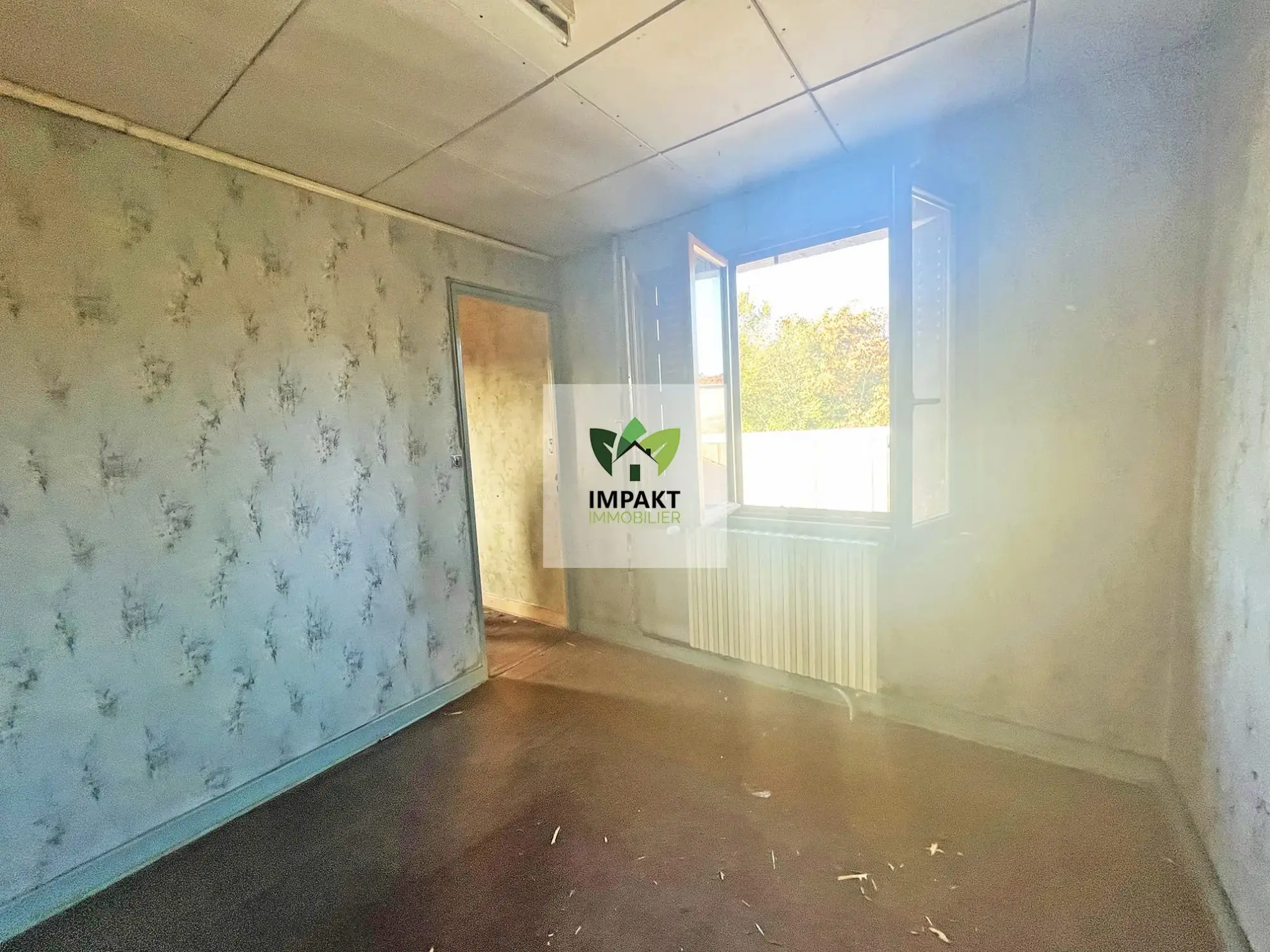 Maison à rénover avec grand garage et potentiel professionnel à Ronchamp 