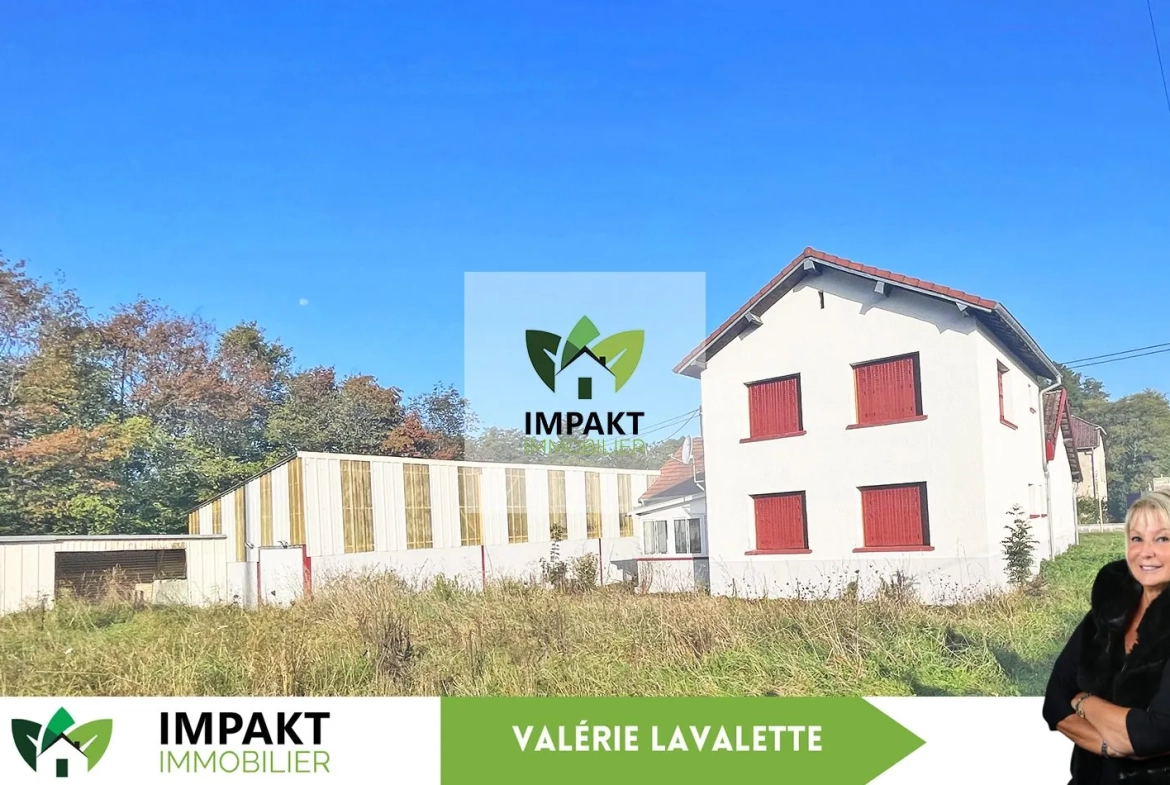 Maison à rénover avec grand garage et potentiel professionnel à Ronchamp 