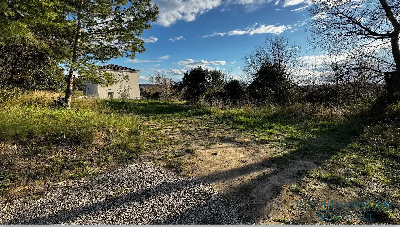 Terrain constructible de 500 m² à Belarga - Idéal pour construire votre maison 