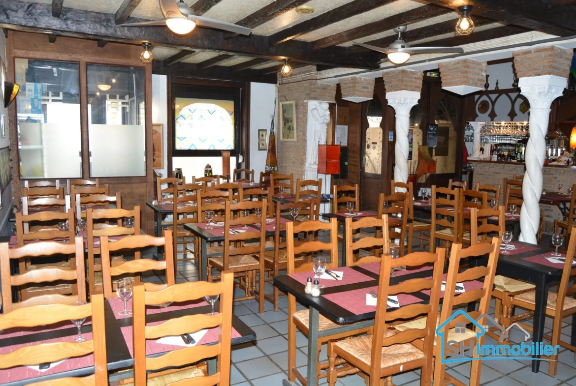 Fonds de commerce pour restaurant avec grande salle et cuisine équipée à Roubaix 
