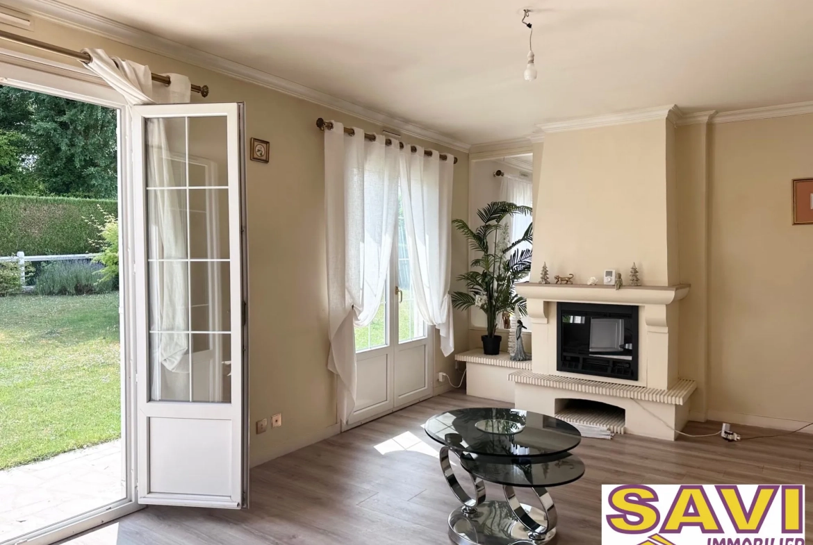 Maison de plain-pied à Ferrières-en-Gâtinais avec jardin et garage 