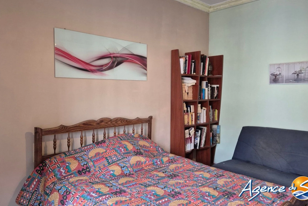 Appartement traversant de 99m² à Perpignan, dernier étage avec cave et cour 