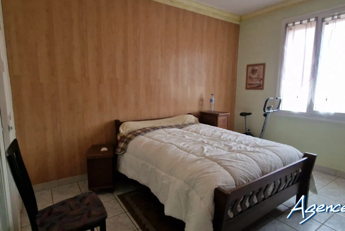 Appartement traversant de 99m² à Perpignan, dernier étage avec cave et cour 