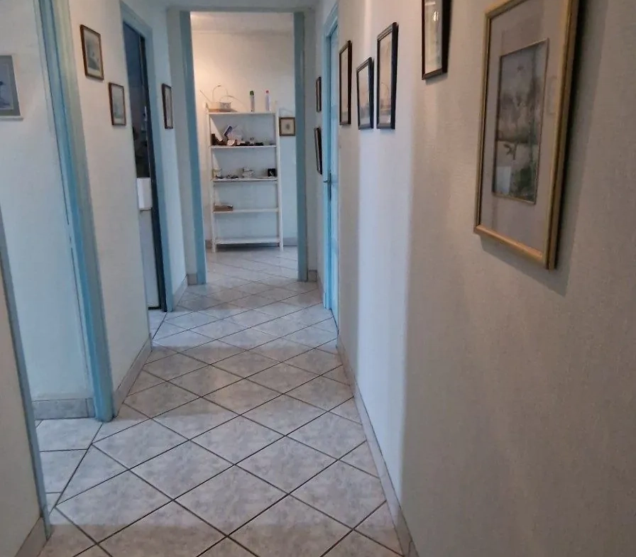 Appartement traversant de 99m² à Perpignan, dernier étage avec cave et cour 