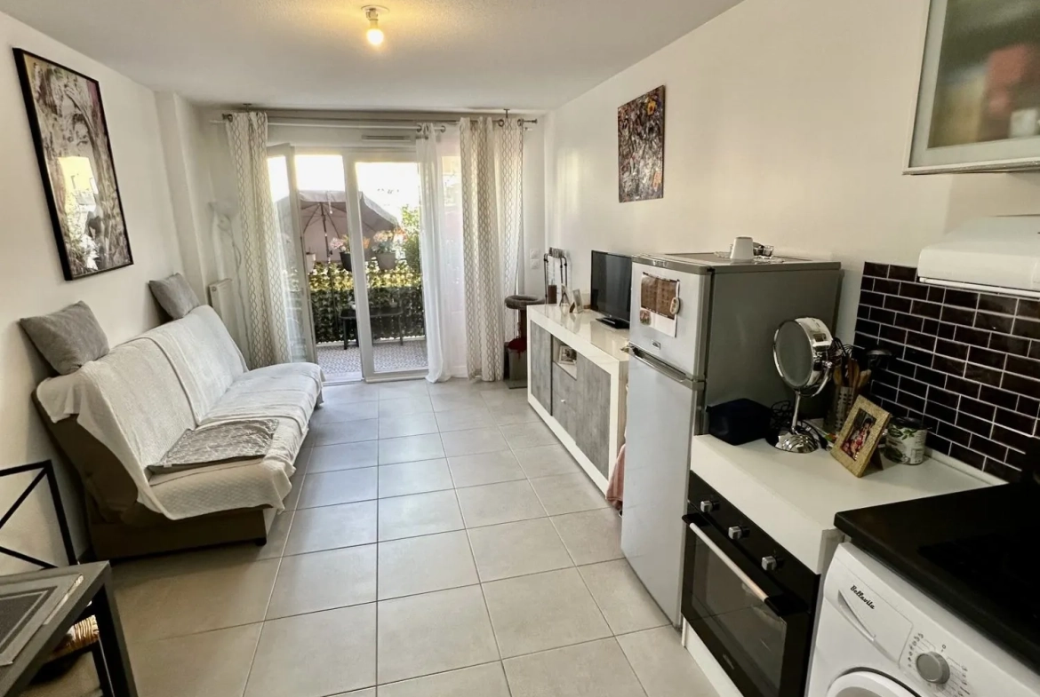 Bel appartement T2 avec terrasse et garage à Vitrolles, idéal premier achat 