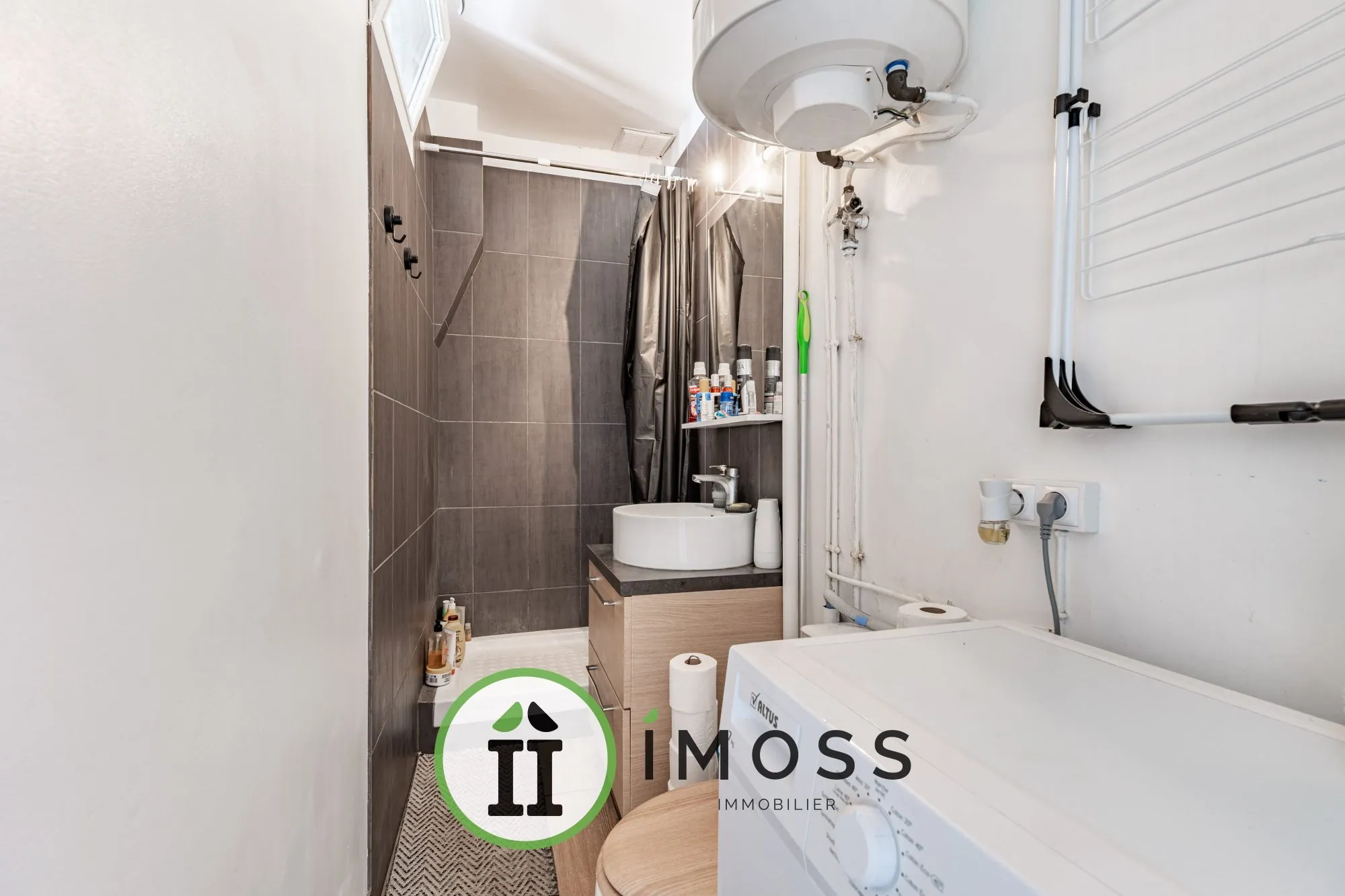 Appartement 2 pièces avec vue sur le Sacré-Cœur à Paris 18ème 