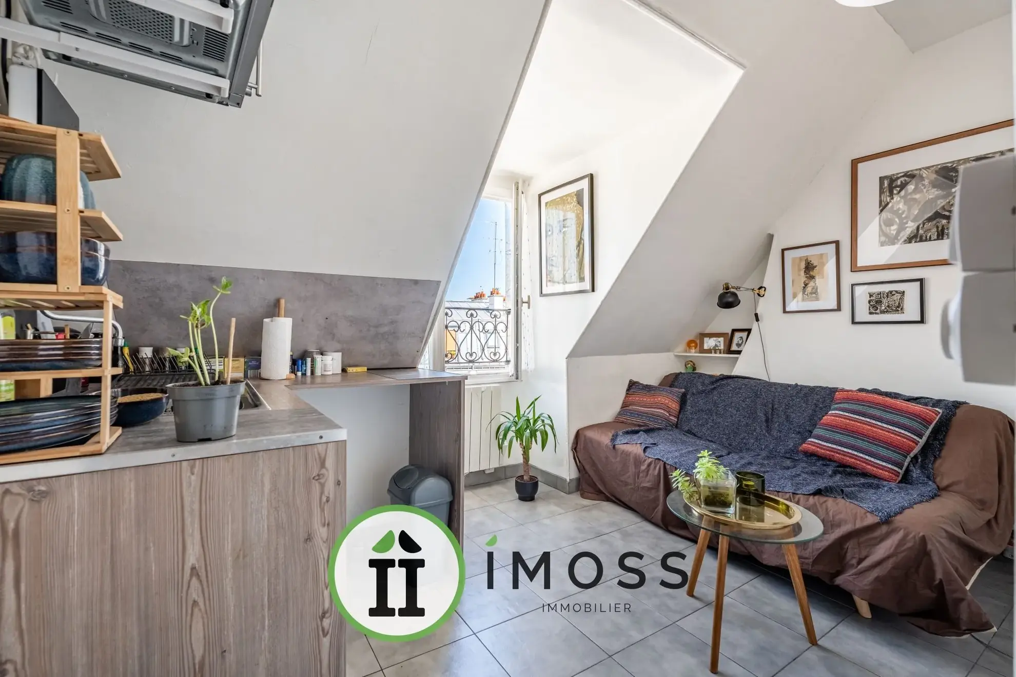 Appartement 2 pièces avec vue sur le Sacré-Cœur à Paris 18ème 
