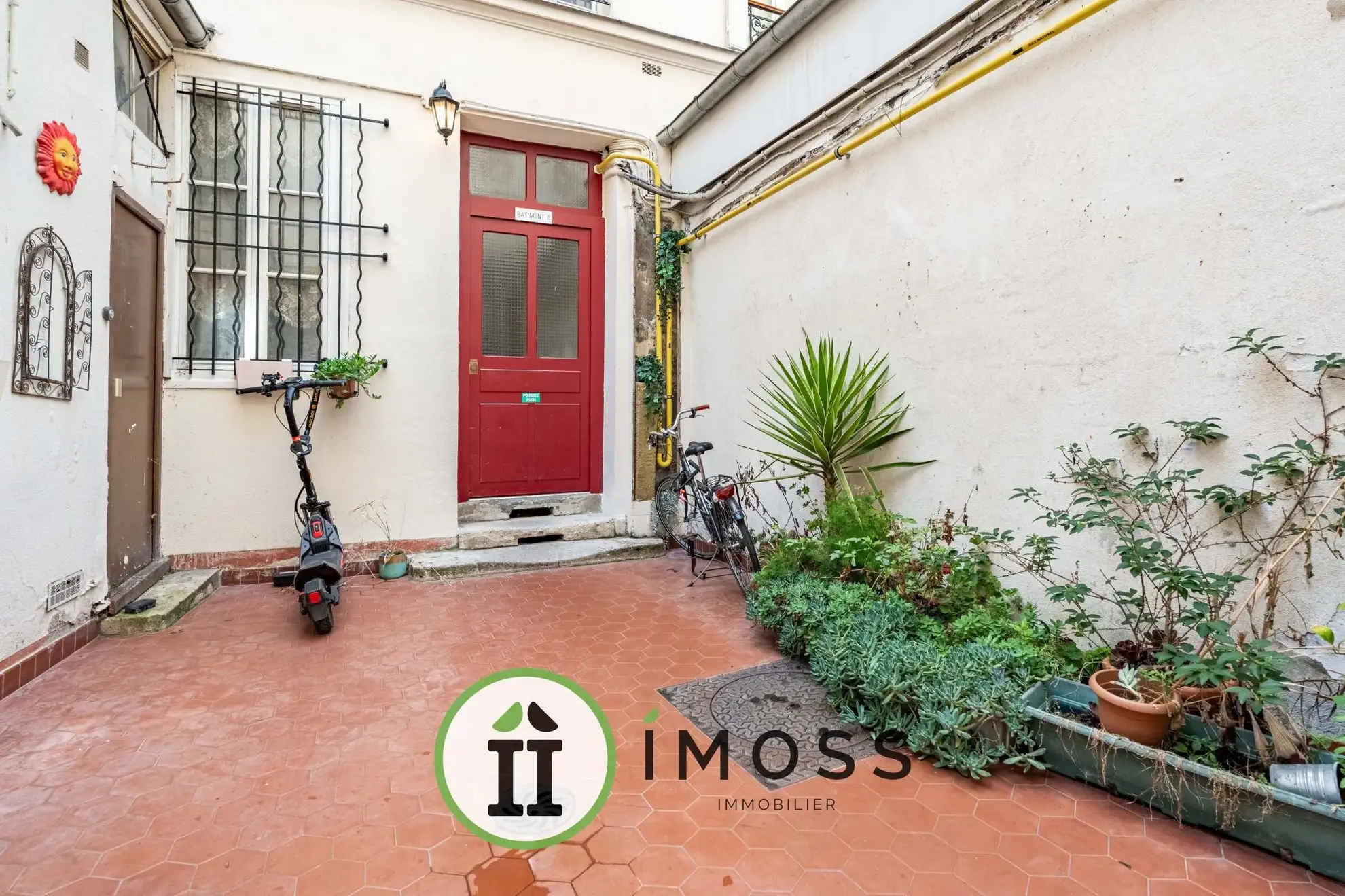 Appartement 2 pièces avec vue sur le Sacré-Cœur à Paris 18ème 