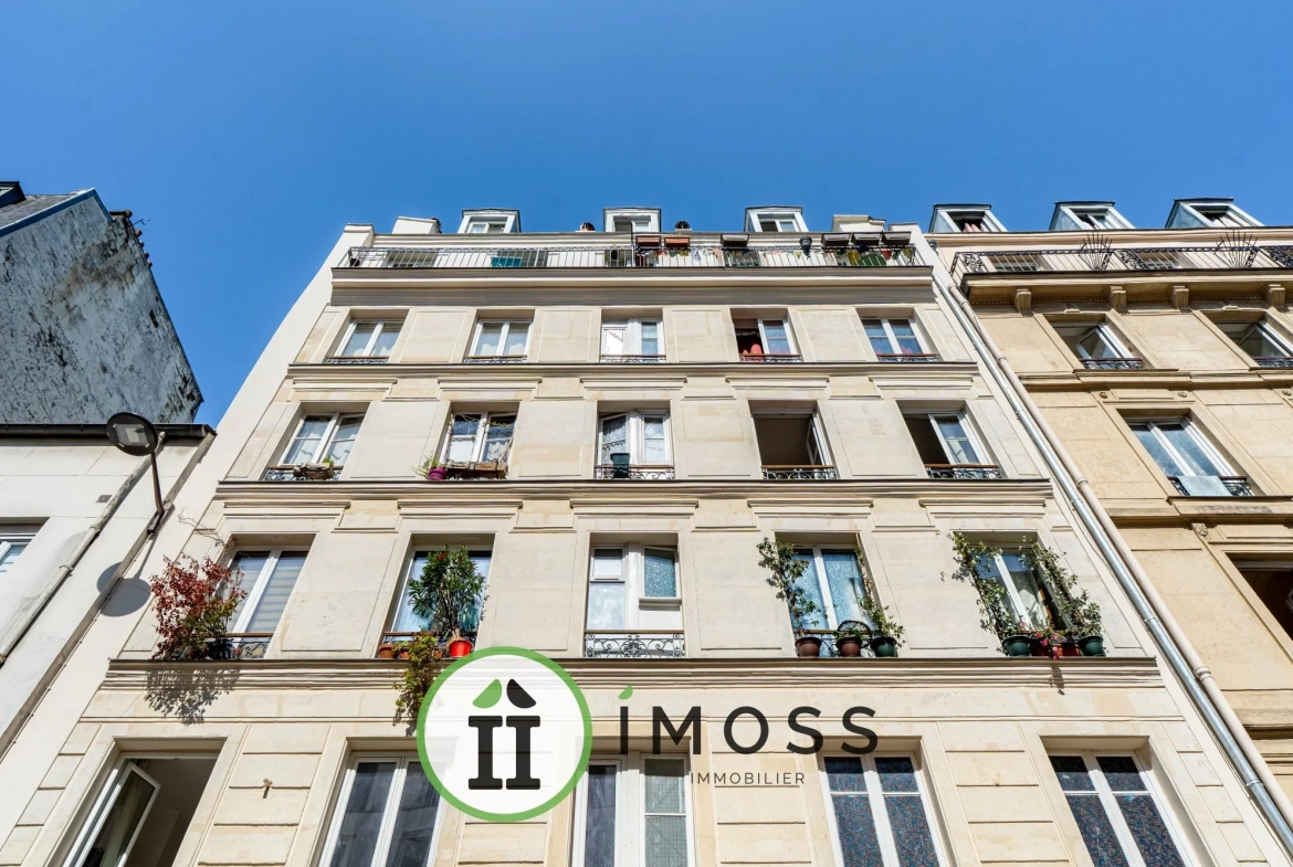 Appartement 2 pièces avec vue sur le Sacré-Cœur à Paris 18ème 