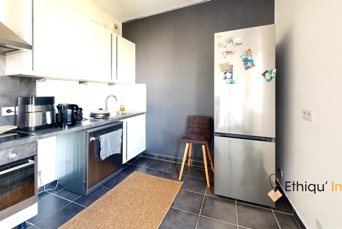 A vendre appartement 2 pièces Strasbourg proche tram et commodités 